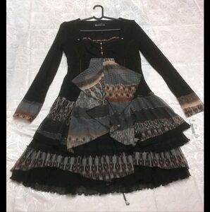 Bohemian Long Sleeve Mini Dress with Patterned Accents Size 3 (L)